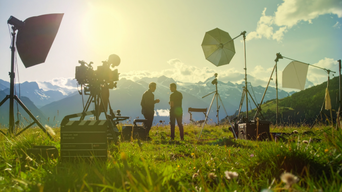 Collaborer avec l’industrie du cinéma - Zusammenarbeit mit der Filmindustrie: eine Chance für Walliser Unternehmen